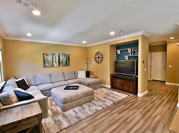 5th image of 7916 Spanish Oak Cir