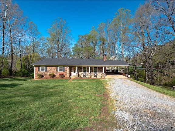 2nd image of 1405 Omni Ln
