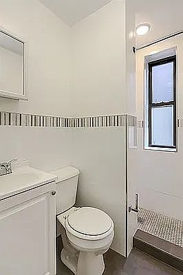5th image of 314 E 78th St #1