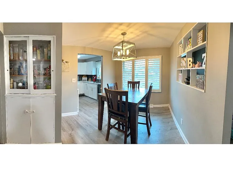 22 Castle Ct — Photo 5
