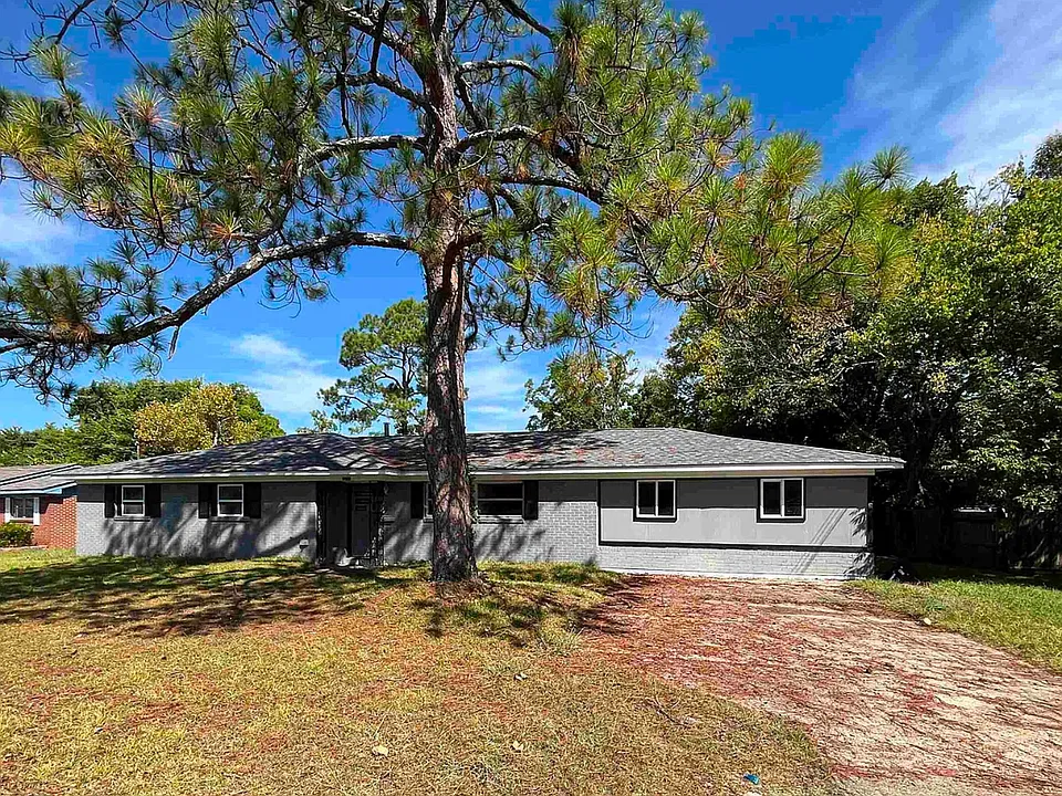 1231 Devonshire Dr