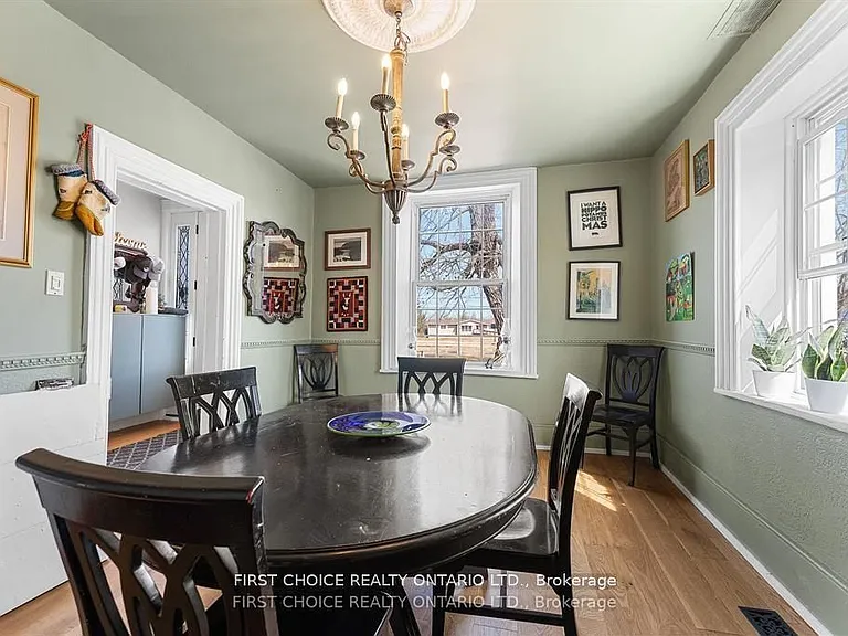 8 Campbell Reid Ct — Photo 8