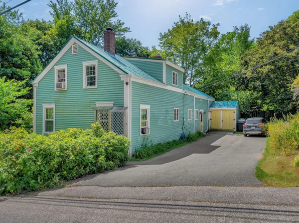 10 Lebanon Road, Winterport, ME 04496