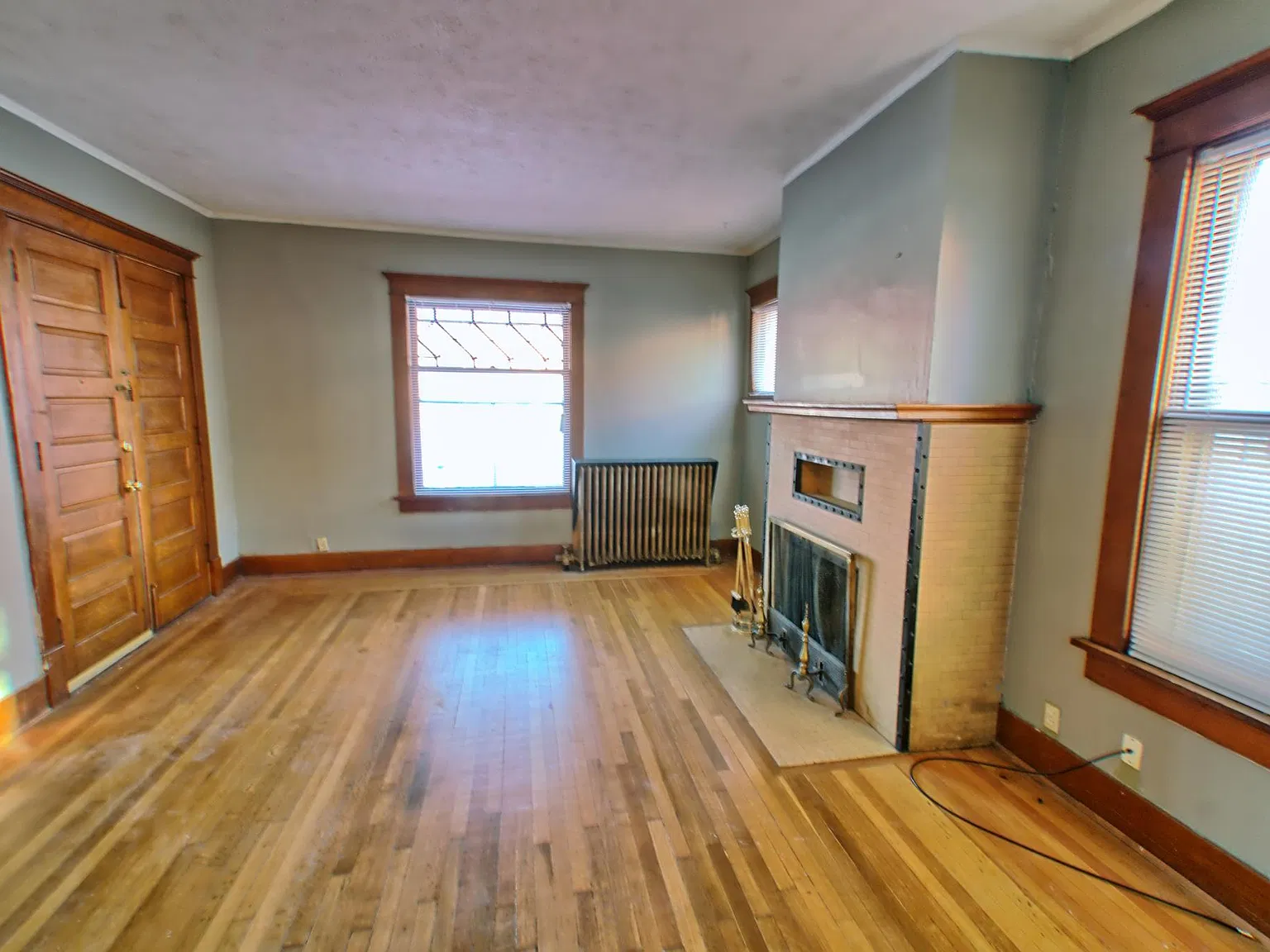 4819 Cass St — Photo 1