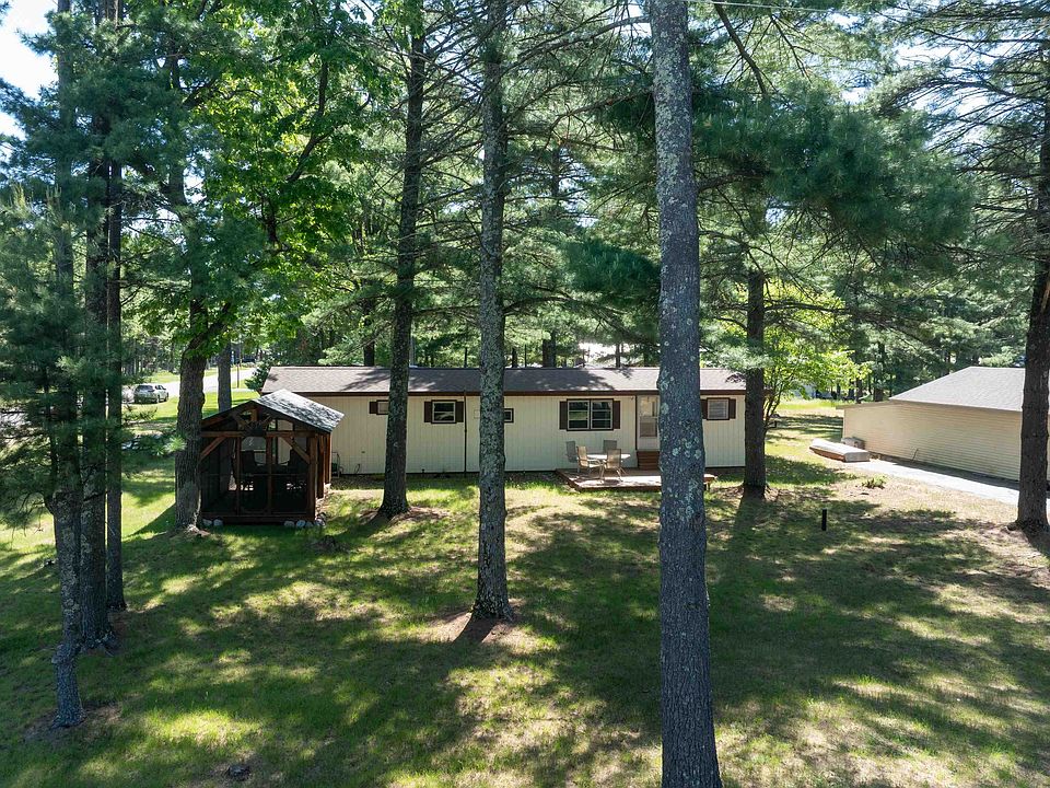 1st image of 1949 Deerborn Ln