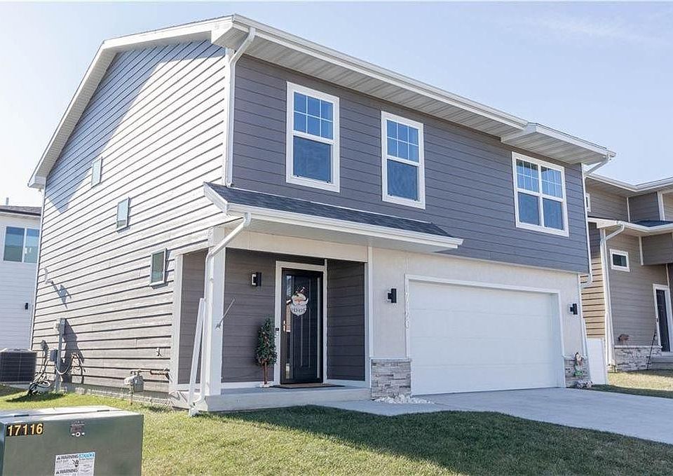 1st image of 17120 Larkspur Ln