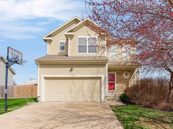 11504 E 207th Cir, Peculiar, MO 64078