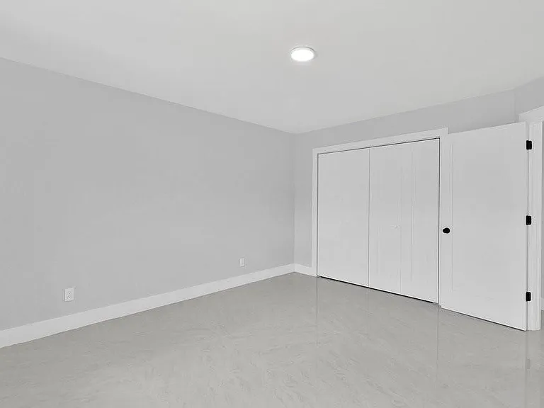 5760 36th Pl — Photo 18