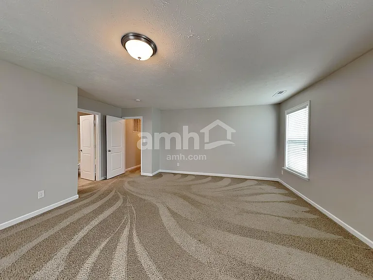 2364 Blackthorn Dr — Photo 7