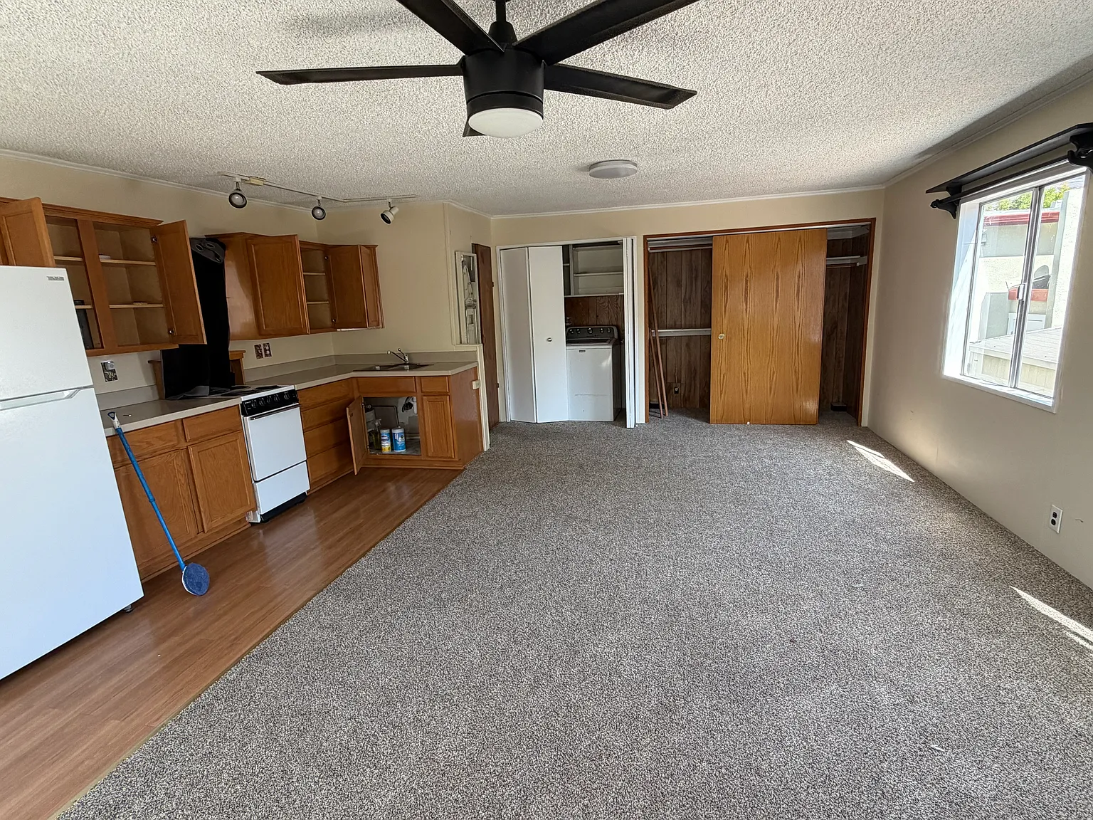 Studio, $1,750 — Photo 2