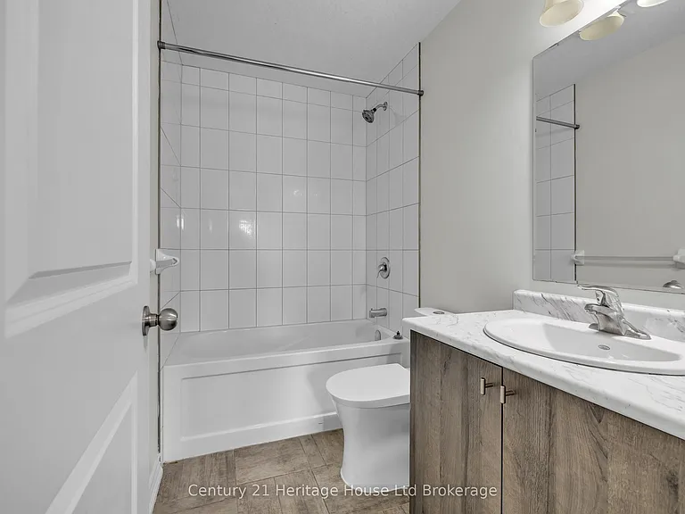 194 Links Cres — Photo 11
