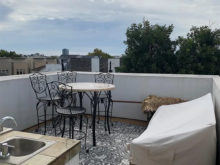 715 Reinicke St — Photo 5