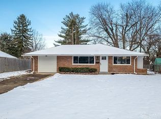 3781 Keswick Ln, Kettering, OH 45439