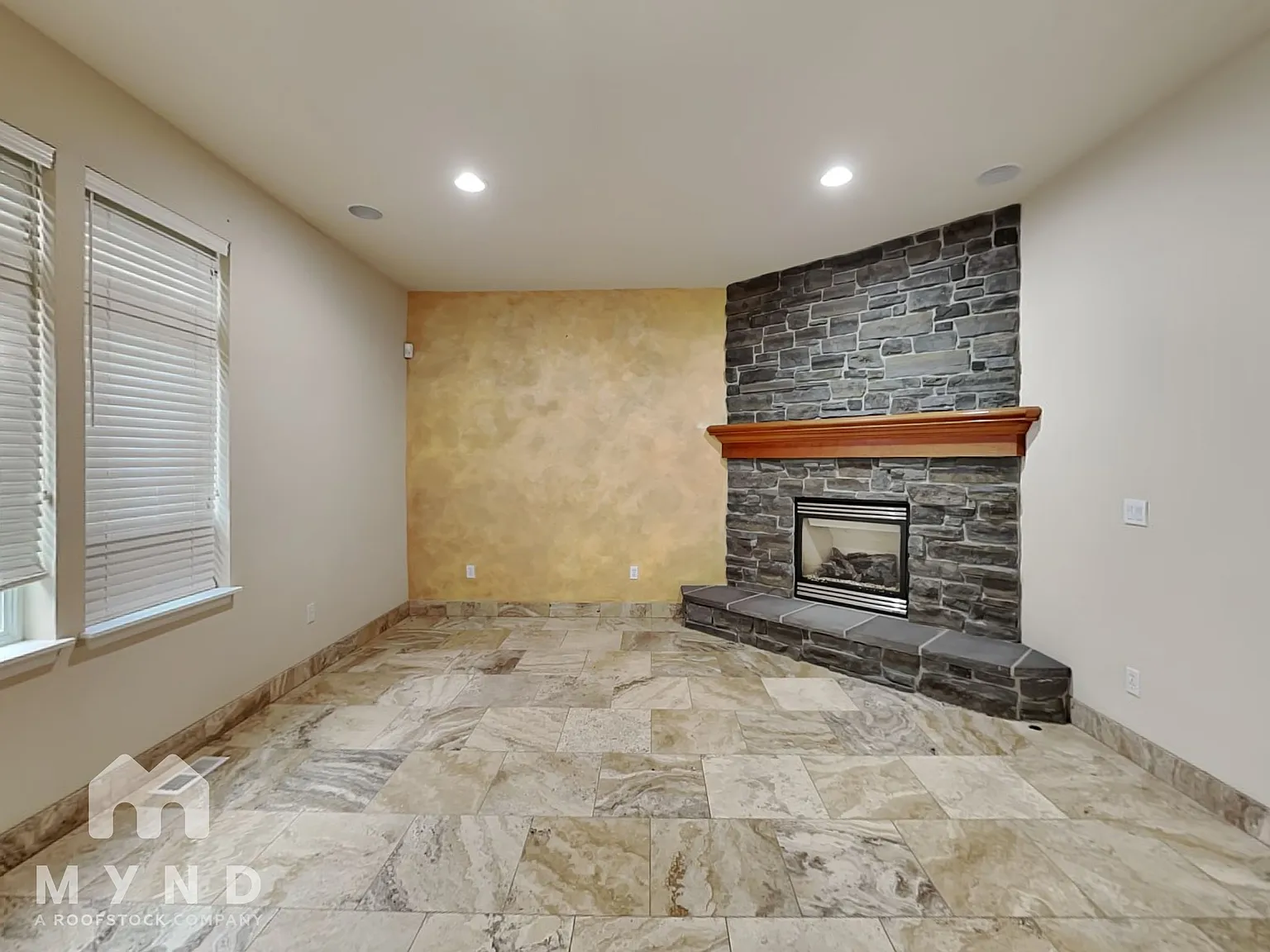 4 bed, 2.5 bath, 3100 sqft, $4,995 — Photo 4