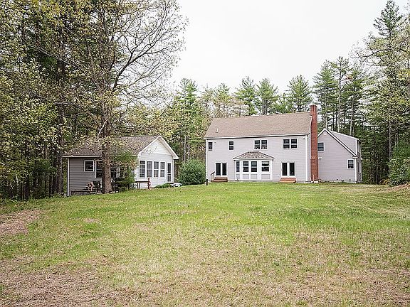 5th image of 23 Pheasant Run Dr