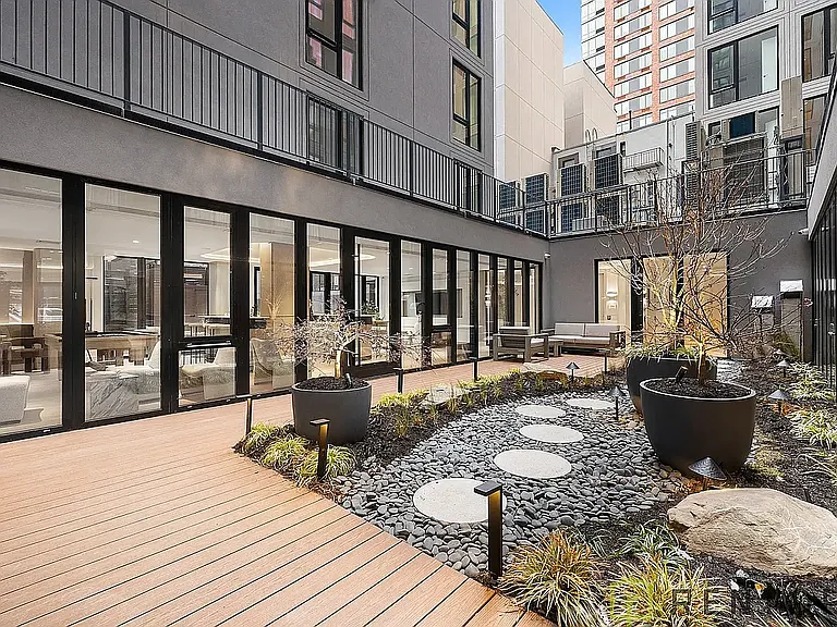 622 11th Ave #1109 — Photo 46