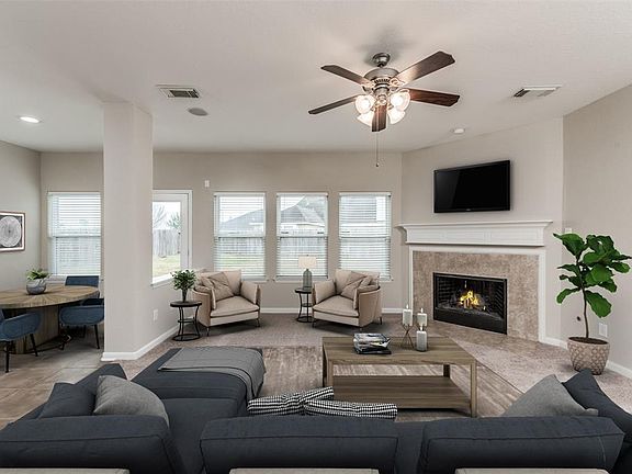 2nd image of 7039 Crockett Ridge Dr