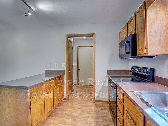4th image of 2301 42nd Ave