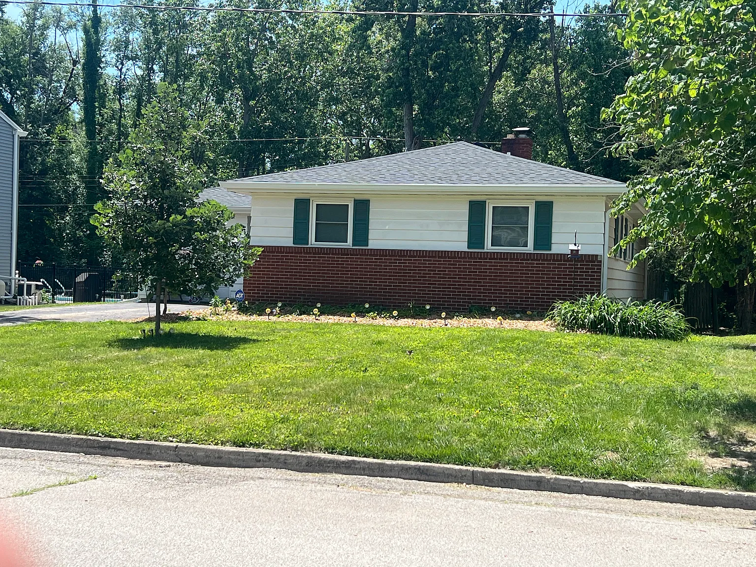 1901 W Sunset Ave — Photo 2