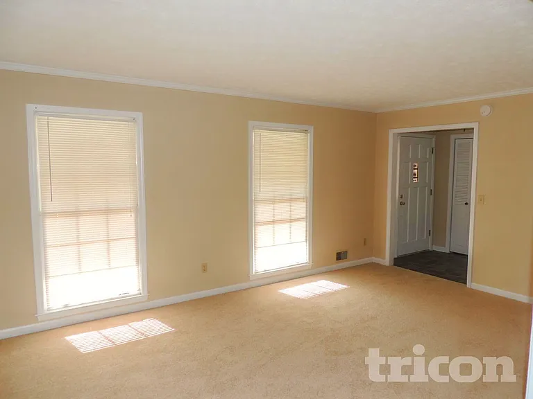 1431 Tall Pines Dr — Photo 4