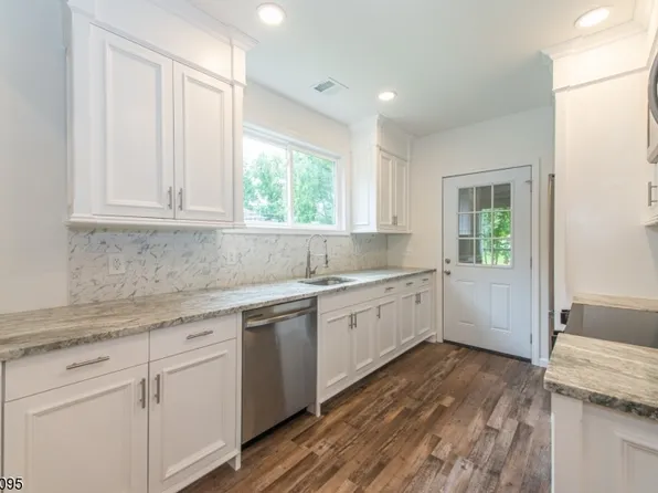 5 Mabie St, Franklin Boro, NJ 07416