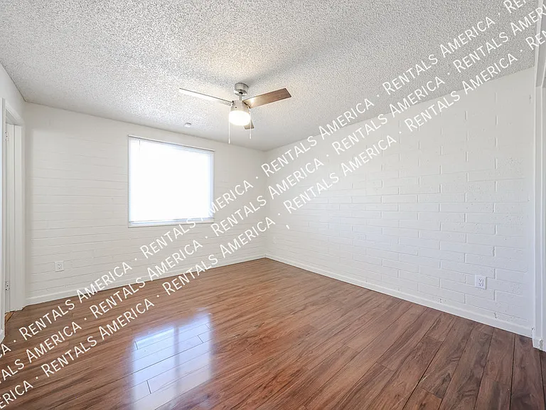 3550 E Voltaire Dr — Photo 21