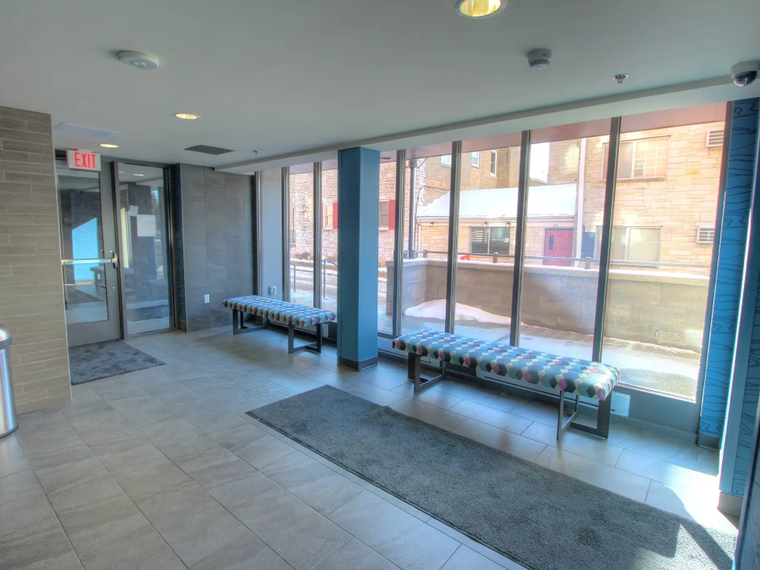 229 W Lakelawn Place — Photo 3