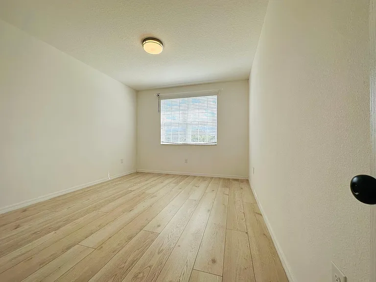 15395 Southern Martin St — Photo 23