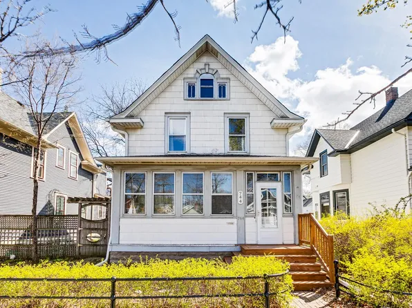 744 James Ave, Saint Paul, MN 55102