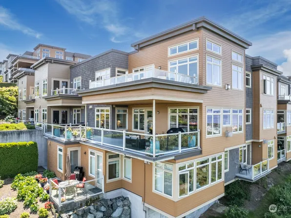 51 Pine Street #214, Edmonds, WA 98020