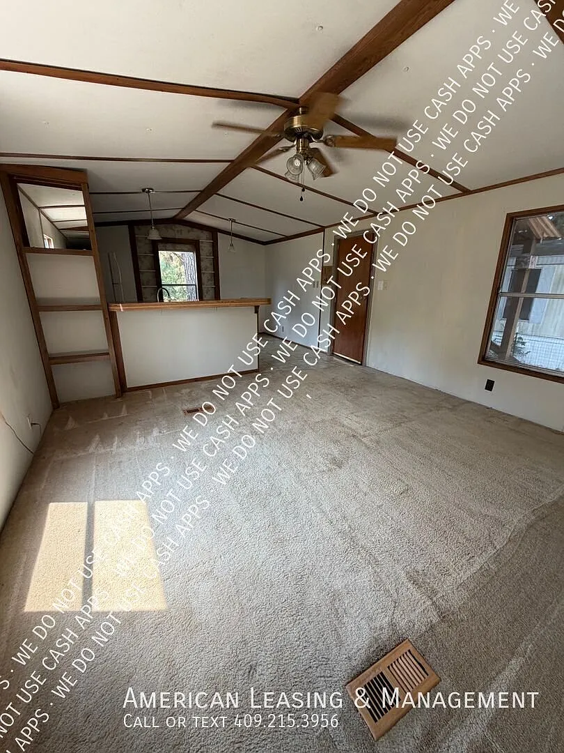 ** Move In Ready ** — Photo 3
