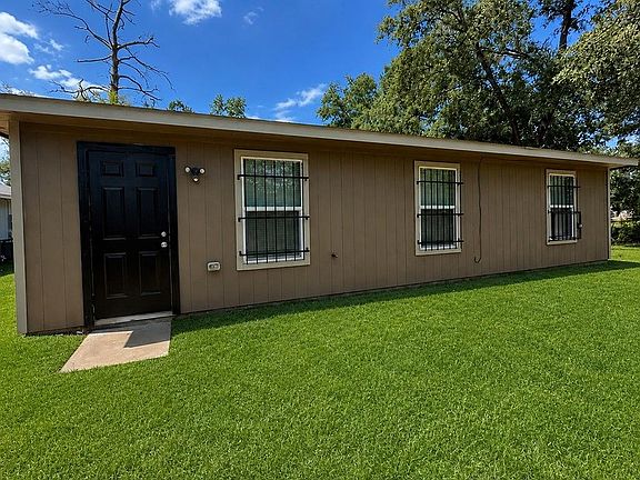 2nd image of 5609 Langley Rd