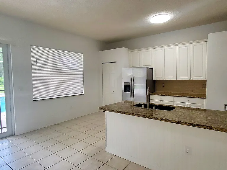 420 SE 23rd Ln — Photo 61