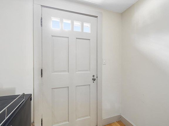 5th image of 54 Old Wellington Road