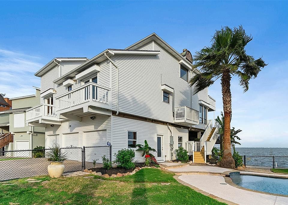 1st image of 124 Quayside Dr