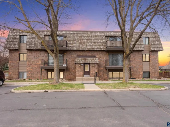 3556 S Gateway Blvd APT 302, Sioux Falls, SD 57106