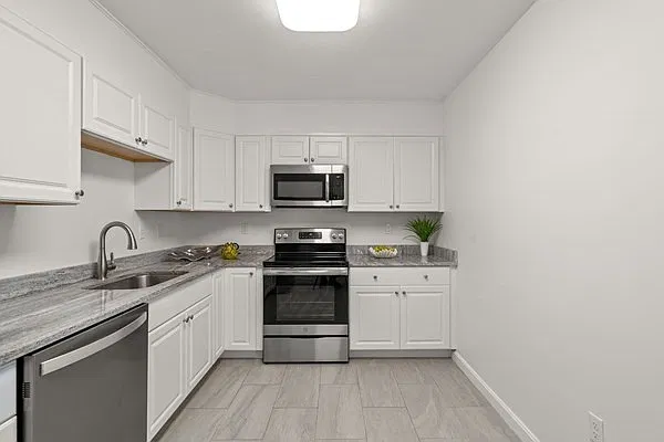 2 bed, 997 sqft, $2,900 — Photo 2