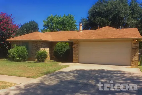 6905 Forestview Dr Photo 1