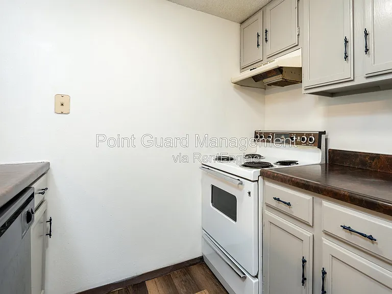 Midtown Place Apartments — Photo 60