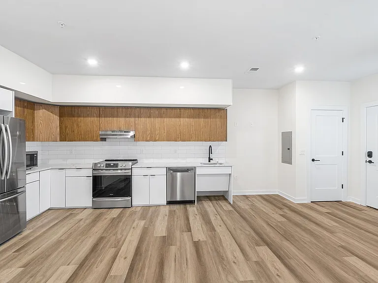 Stunning New Luxury Apartments at The Vienna — Photo 89