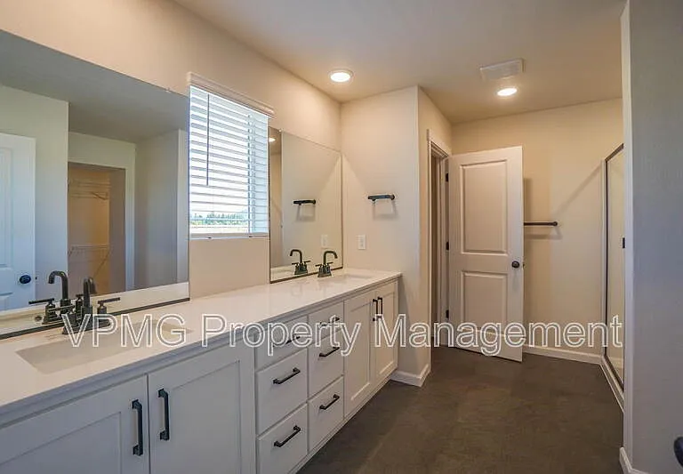 18300 NE 14th St — Photo 27