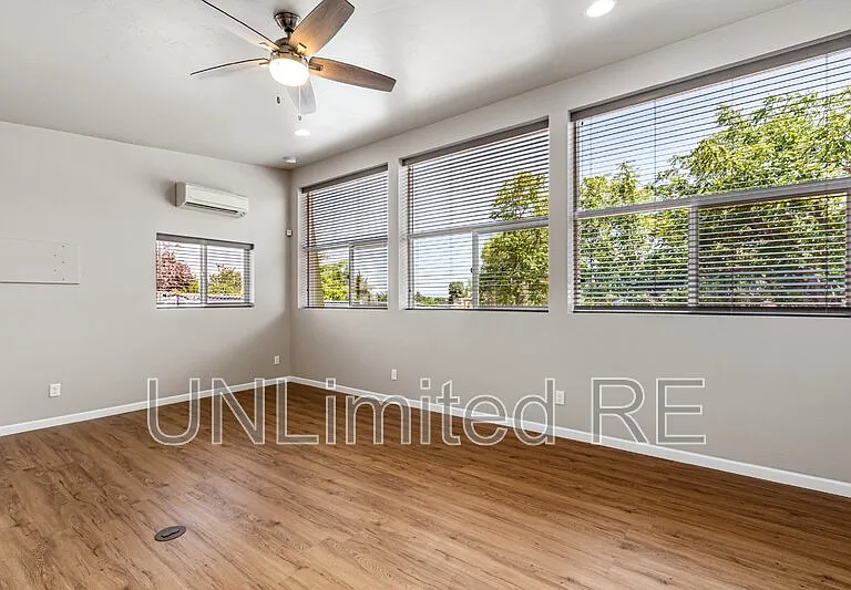 3948 E Del Rio Dr — Photo 11