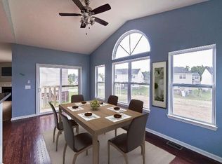 2268 Crystal Crossing Dr, Howell, MI 48843