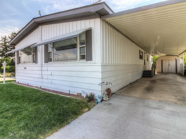 300 Alps Rd Unit 1002, Moxee, WA 98936