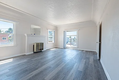 4915 S San Vicente Blvd #4915 Photo 1