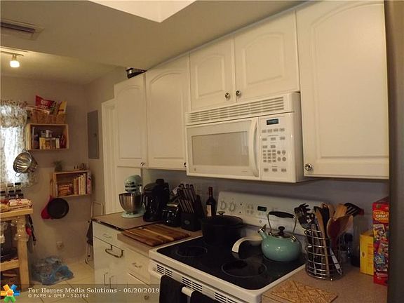 4th image of 4500 Mainland Dr