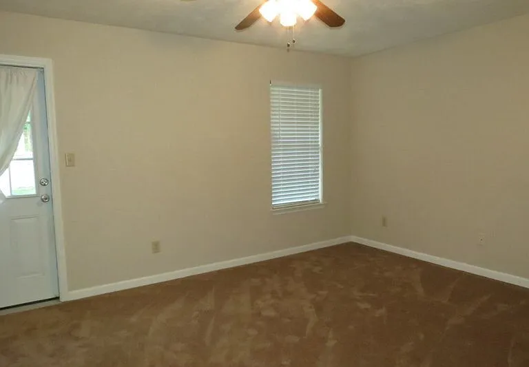 1889 Gina Dr — Photo 9