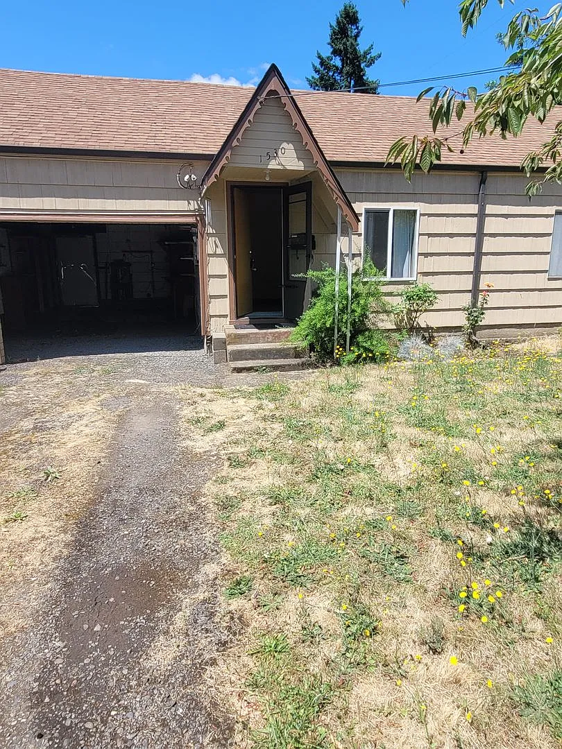 1530 9th. St. Springfield, OR 97477 — Photo 3