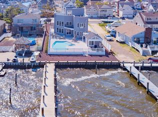 382 Aldo Dr, Toms River, NJ 08753