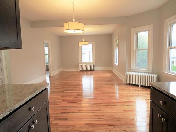 5th image of 678 Hanover St